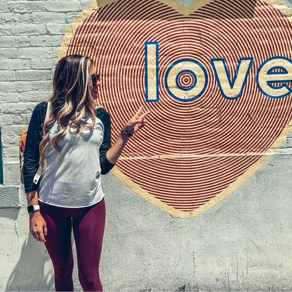 Meet your Posher, Brooke - Picture 1 of 1